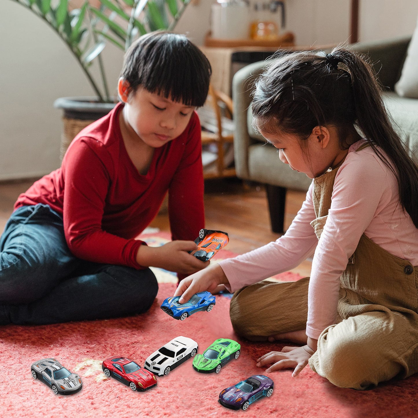 28 Packs Valentines Day Cards with Die-Cast Racing Cars Vehicle for Kids Boys, Valentines School Class Gifts, Valentine Exchange Cards Party Favors for Boys Girls